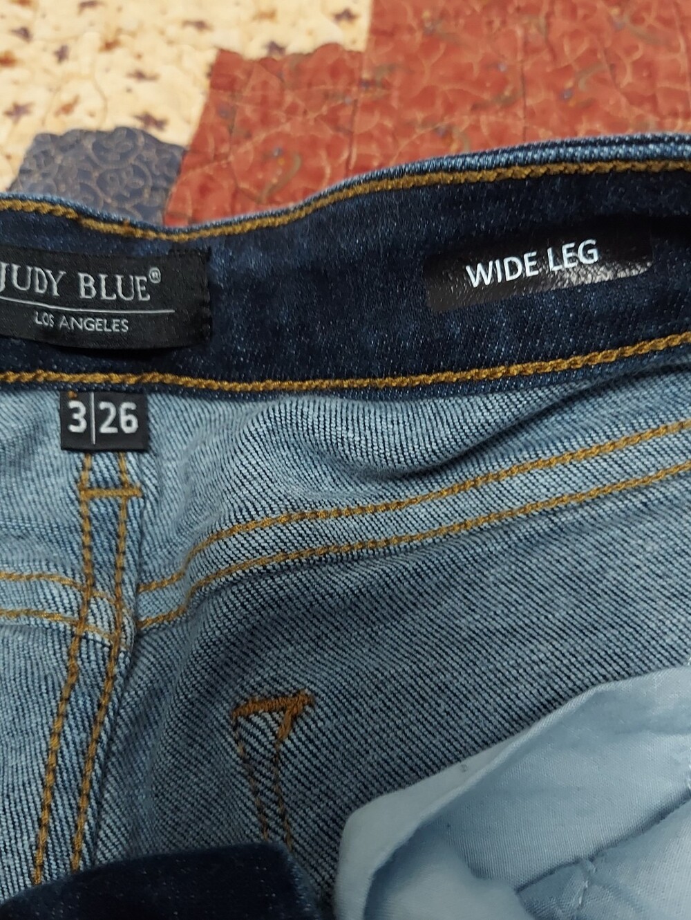 Judy Blue Dark Wash Wide Leg Cropped Raw Hem Size 3/26 - Picture 7 of 10